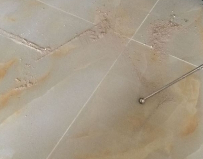 循化瓷砖空鼓维修公司分享粘合剂选择不当在瓷砖铺贴过程中可能导致以下问题